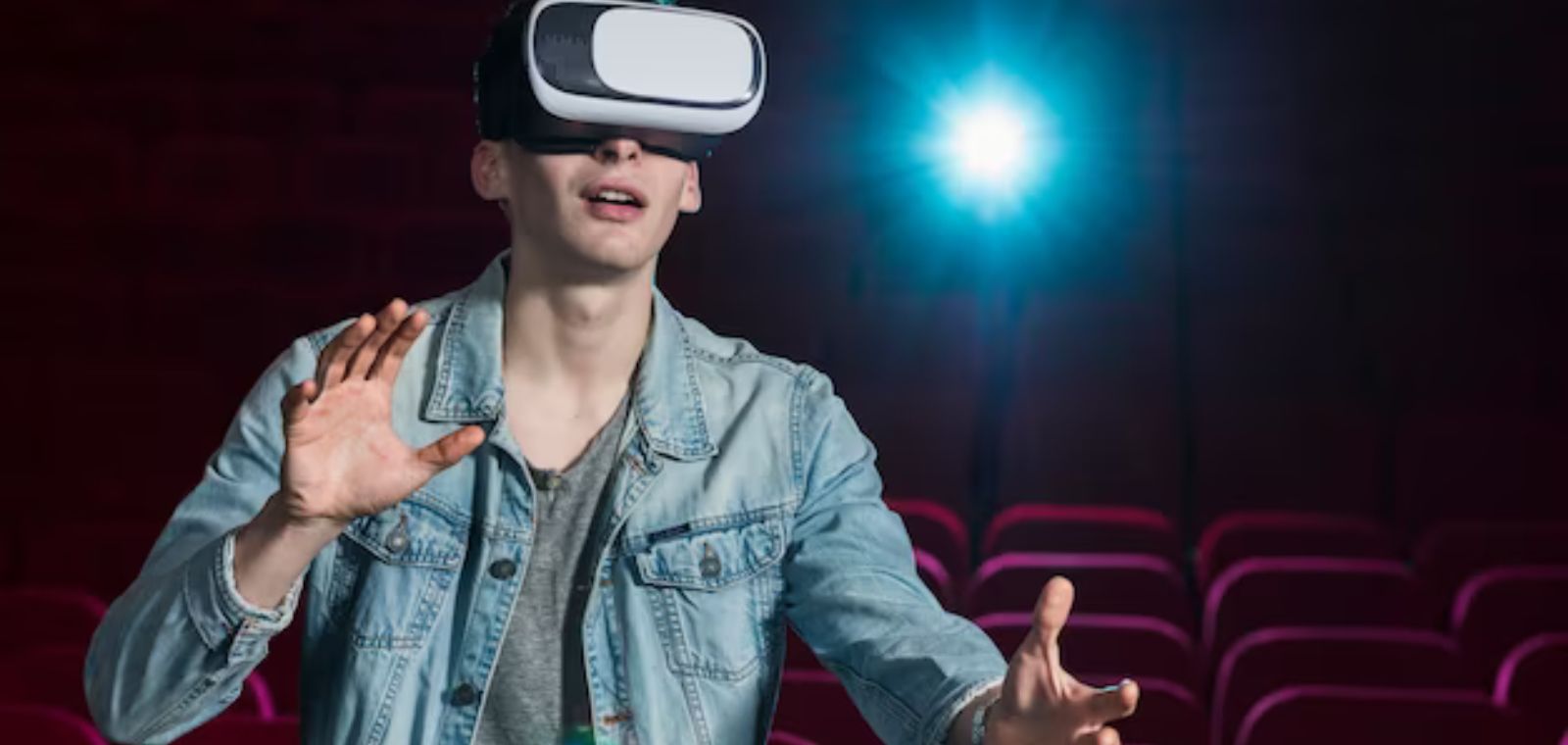 Metaverse Theatre Development: Innovative Approach To Watch Films On VR World